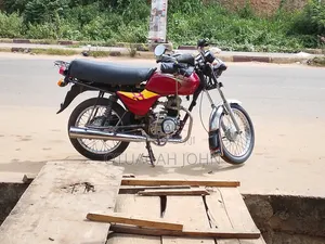 Bajaj Boxer 100 2022 Red