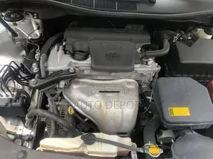 Toyota Camry SE 4dr Sedan (2.5L 4cyl 6A) 2014 Silver