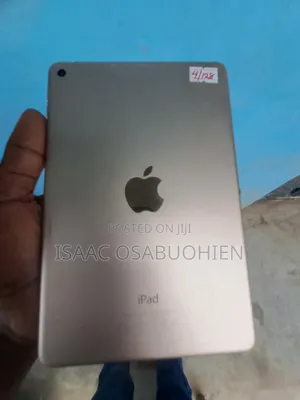 Apple iPad mini 4 128 GB Black
