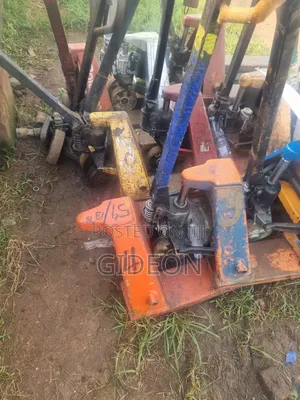 Repair and Service Your Pallet Truck