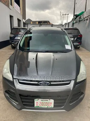Ford Escape Titanium 4dr SUV (1.6L 4cyl Turbo 6A) 2015 Gray