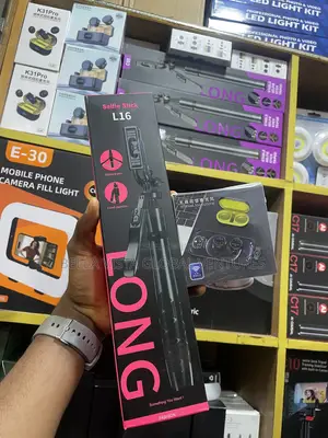 Complete Mobile Vlogging Setup: L16 Quality Tripod Wireless Mic Combo