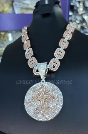 VVS Moissanite Diamond Quality Luxury Jewelry
