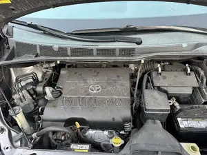 Toyota Sienna 2011 Gray