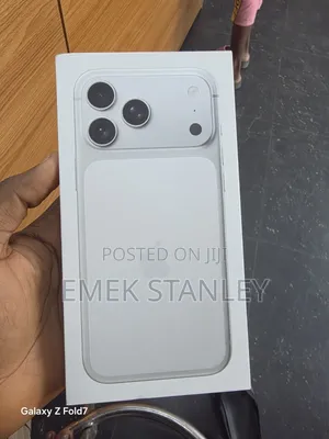New Apple iPhone 17 Pro Max 1 TB Silver