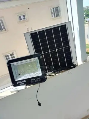 Sukhig 200w Solar Street Light Motion Sensor Lithium Battery Wholesale