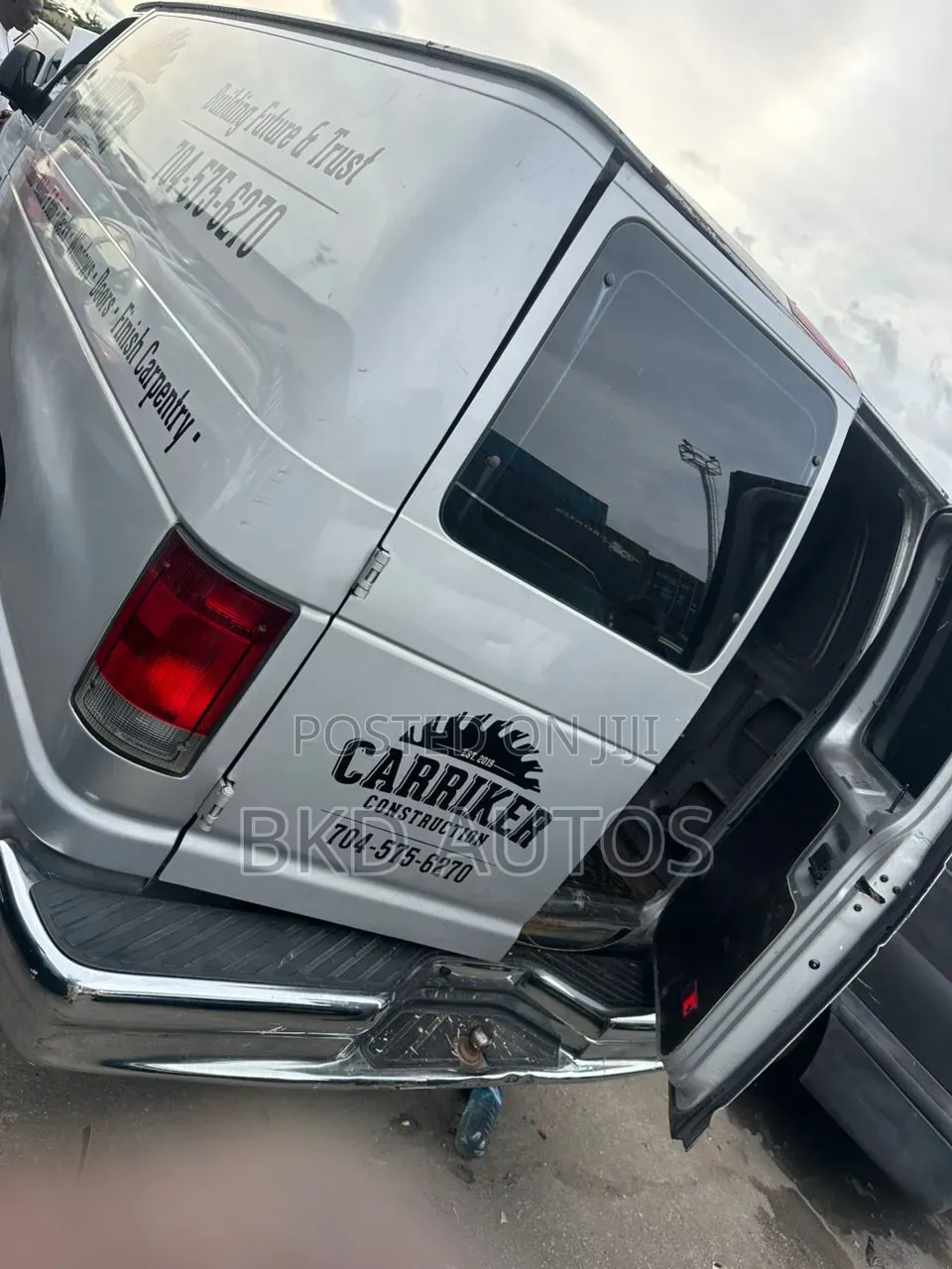 Ford E350 2014 Silver