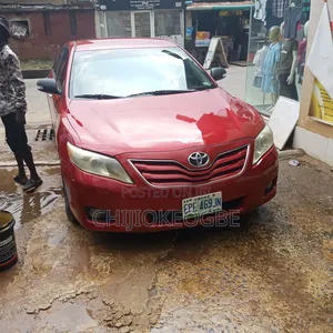 Toyota Camry 2010 Red