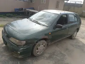 Nissan Almera 1999 Green