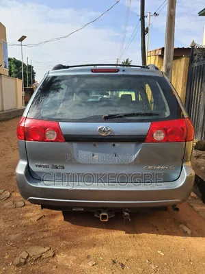 Toyota Sienna 2007 Blue