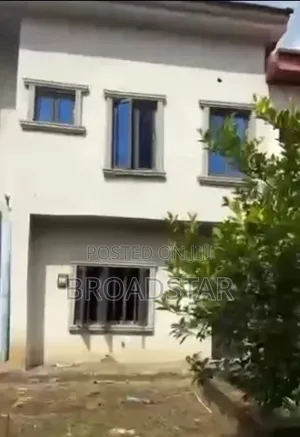 5bdrm Duplex in Life Camp for sale