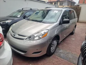 Toyota Sienna 2006 Silver