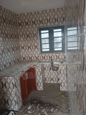 Mini Flat in Ayobo for rent