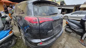 Toyota RAV4 2016 Gray
