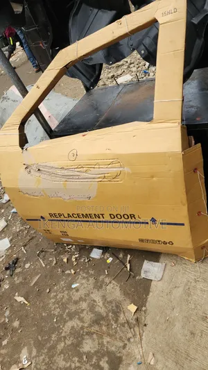 Door Toyota Highlander 2018 Front Left