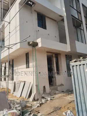 6bdrm Duplex in Omole Phase1 Ikeja for sale