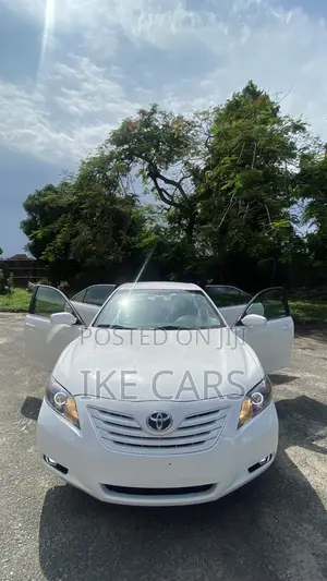 Toyota Camry 2009 White