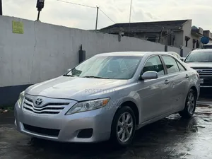 Toyota Camry 2011 Silver