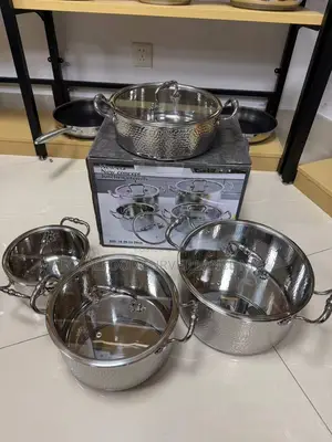 4 Set of Stainless Steel Cookware