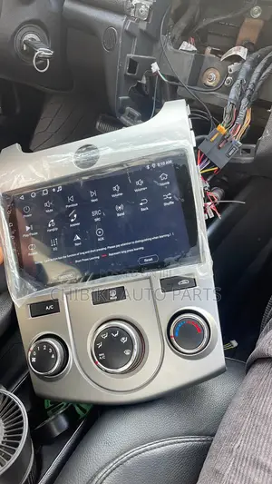 Kia Cerato 2008-2012 Navigation Android/Reverse Camera