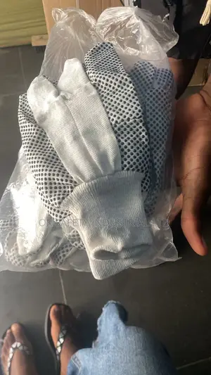 Ducted Hand Gloves
