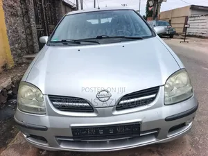 Nissan Almera Tino 2005 Silver