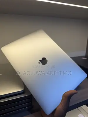 Laptop Apple MacBook Pro 2020 M1 16GB Apple M1 SSD 512GB