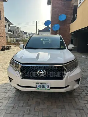 Toyota Land Cruiser Prado 2009 White