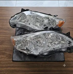 Corolla 2010/2011/2012/2013 Headlight/Headlamp