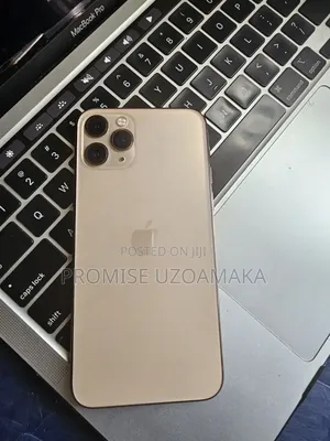 Apple iPhone 11 64 GB Gold