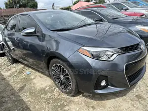 Toyota Corolla S Premium 4dr Sedan (1.8L 4cyl CVT) 2015 Gray
