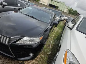Lexus ES 2015 Black