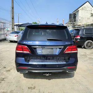 Mercedes-Benz GLE-Class 2018 Blue