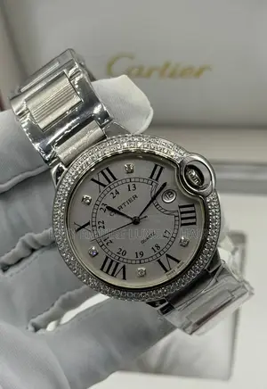 Cartier Quality Luxury Female Chain Wristwatch