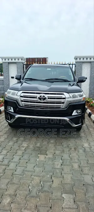 Toyota Land Cruiser 2013 Black