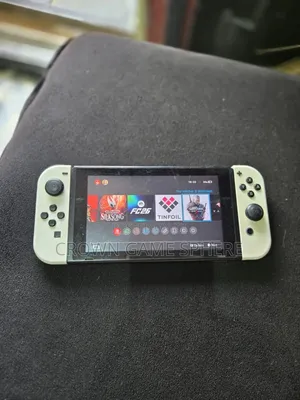 Clean Nintendo Switch Version 2 Hacked With 8 Games Available