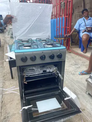 4 Bunner Cooker With Oven