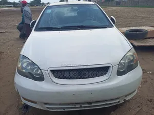 Toyota Corolla 2003 White