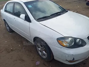 Toyota Corolla 2003 White