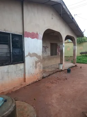 Furnished 8bdrm Bungalow in Sango, Ibadan for sale