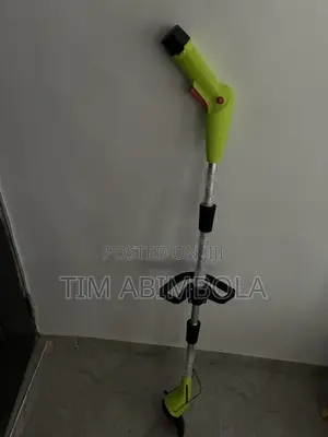 Cordless Grass Trimmer With 12v Battery