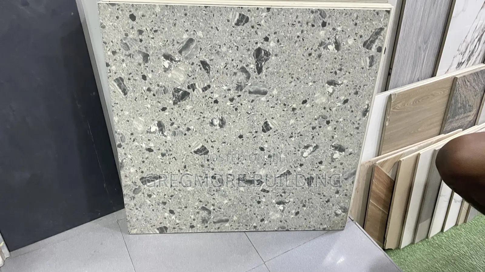 60/60 Matt Tile