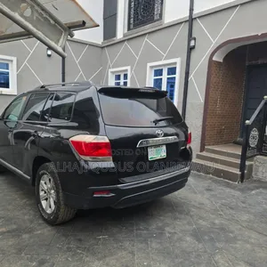 Toyota Highlander SE 3.5L 2WD 2013 Black