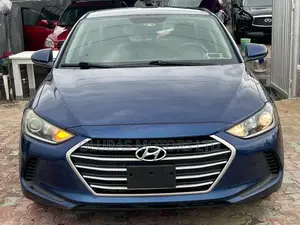 Hyundai Elantra SE Sedan FWD (2.0L 4cyl 6M) 2017 Blue