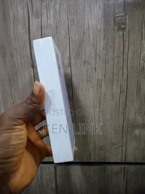 New Apple iPhone 17 256 GB Purple