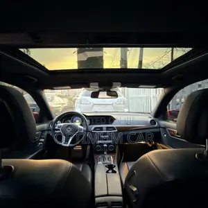 Mercedes-Benz C300 2014 Red