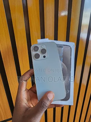 Apple iPhone 15 Pro 128 GB Gray
