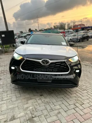 Toyota Highlander 2022 Black