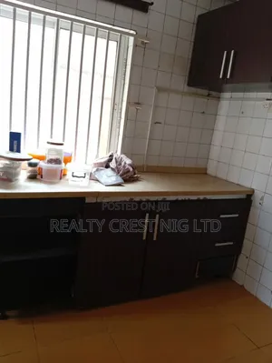 4bdrm Duplex in Allen Avenue for rent