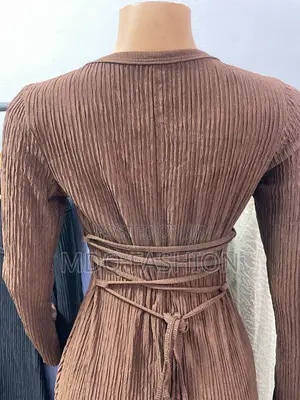 Square Neck Long Sleeve